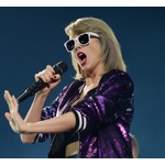 年収175億円、最も稼いだ女性ミュージシャンは？