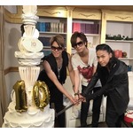 BREAKERZの10周年お祝い、3人で&ldquo;ケーキ入刀&rdquo;