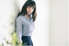 女性の胸のサイズから選べる服、巨乳のお悩み解決ブランドが話題に。