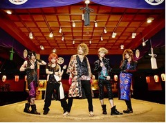 ビジュアル系初の“土俵入り”、ダウトの新アーティスト写真解禁。