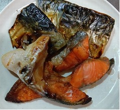 サケやサバなど“脂質の多い魚”、女性のアルツハイマー型認知症を防ぐかも?