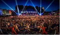 USJに3000人の“ゾンビ”集結、特別な振り付けで一斉にスリラー披露。