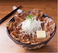 すた丼に期間限定「濃厚バター醤油味」