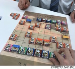 将棋の駒としても遊べる「チロルチョコ」、ローソン限定