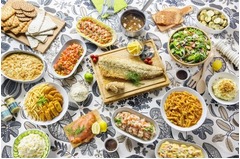 IKEAが999円サーモン食べ放題、サーモン料理16種とサイドディッシュ7種。