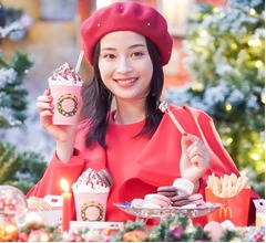 広瀬すず“3年未使用”全身ツリーのコスプレ、今年のクリスマスこそ着たい
