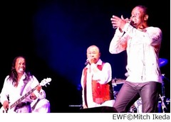 Earth,Wind&Fireが初サマソニ、圧巻ライブで会場を巨大ディスコに。