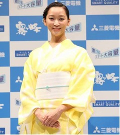 “冷蔵庫は80年前から”杏驚く、三菱電機のイメージキャラクターに。