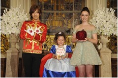 “王子様”姿のDAIGOモテモテ、谷花音ちゃんが「かっこいいです」。