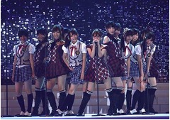 AKB48と上海SNH48の共演実現、シンガポールにローラ＆益若＆ミクも。