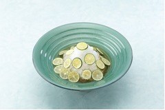 つるとんたん“かき氷”うどん、絶妙な味わいの冷だしをかけて。