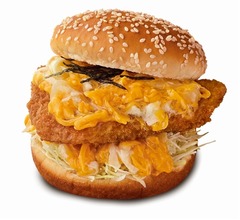 “ご飯じゃないよ、パンだよ”ドムドムバーガー「かつ丼バーガー」まさにかつ丼の味わい