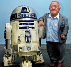 「スター・ウォーズ」R2-D2役演じた俳優が死去