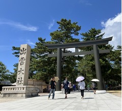 竹内まりや「出雲大社を庭のようにして育った」に生田絵梨花「カッコ良すぎる（笑）」