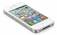 NTTドコモがiPhone発売報道を否定「具体的な交渉をしている事実もない」。