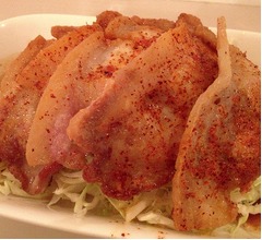 サンド伊達、東京・荻窪の“伝説の豚焼き屋さん”語る「ちょこちょこ食べに」