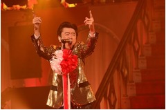 桑田佳祐“ひとり紅白”に奇跡、55曲の収録許諾得てまさかの映像化。