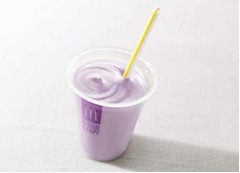 マックシェイクに“グレープ”、みずみずしいぶどうをイメージ。