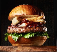 ベッカーズが今年も“ジビエ”鹿肉バーガー