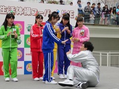 高校生アイドルが山ちゃん非難、煮え切らない態度に「八方美人!」。