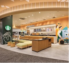 スタバ“子どもも家族も楽しい”新フォーマットの店舗、「キッズ フラペチーノ」も販売