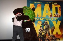 獰猛メロン熊がしゃべり出した、可愛らしい少年の声で“MAD”なトーク。