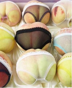 【写真】パンティー穿いた桃の人気沸騰、セクシーすぎる“エロ桃”。