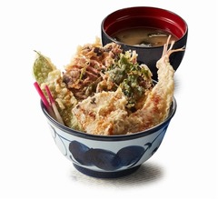 てんや、“ほたるいかのかき揚げ”と“漬け鰹”の「初夏天丼」