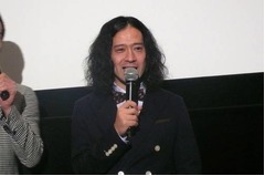 ピース又吉演技に現場半笑い、主演映画監督からは「元気出せる？」。