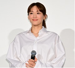 東京国際映画祭初参加の綾瀬はるか、レッドカーペット振り返る「緊張しました」
