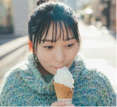 アンゴラ村長、“爆売れ写真集”きっかけで増えた仕事が「芸人の7倍ギャラ良かった」