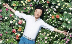 桑田CMに仏語風?サザン新曲、ラリアット受け吹っ飛ぶシーンも。