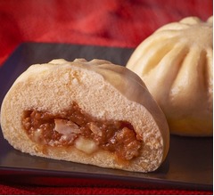 セブンが「うま辛チーズタッカルビまん」