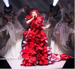 “ミャクミャクMISIA”万博ジャパンデーの公式式典でライブパフォーマンス