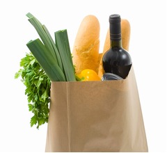 渓谷に転落した男性、脱出できず“買い物袋の食料＆ワイン”で命つなぎ止める