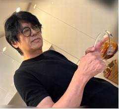 “料理男子”高橋克典が回鍋肉作る姿に反響「手料理私も食べたいなぁ」「素敵」