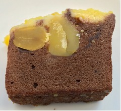 ファミマ“ごろっとマロン”チョコケーキ実食