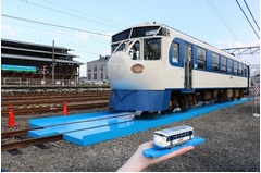 58年の歴史で初“実物大プラレール”出現