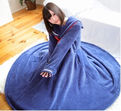 セーラー服型パジャマに“着る毛布”タイプ