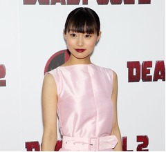 忽那汐里、初のNYレッドカーペットに大興奮