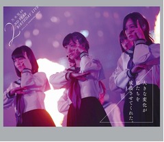 乃木坂のライブBDが首位獲得、デビュー2周年祝った5時間公演完全収録。