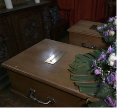 遺体を“液体”にして弔う日が来るかも…土葬・火葬主流のイギリスで協議