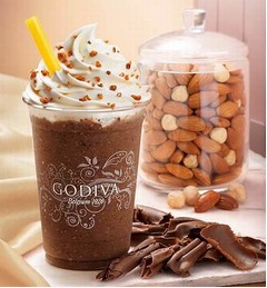 秋冬のGODIVAショコリキサー、溶け合うミルクチョコレート×2種のナッツ。