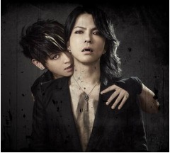 VAMPS初の本格ドキュメント番組、WOWOWが“VAMPSスペシャル”。