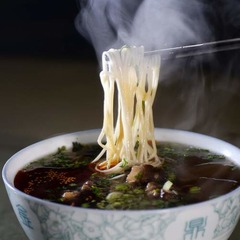 麺料理にアヘンの原料混ぜ込む、“麺の虜”にする狙いも薬物検査で発覚。