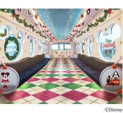 ディズニーリゾートライン、5年ぶり“クリスマスラッピング”モノレールが復活