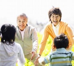新語“お盆玉”の認知度は? シニアの今年の予定金額平均は5,690円。