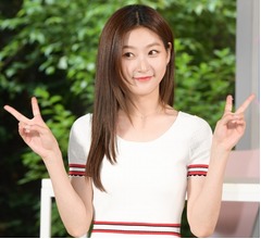 24歳人気女優の遺体発見、“映画初主演作がカンヌ招待”9歳の頃から子役として活躍