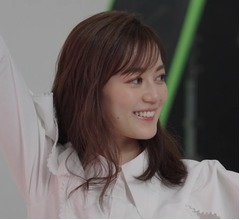 生田絵梨花、小さい頃サンタにゲーム機お願いした結果「開けたら…」