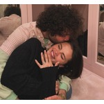 「永遠が今始まる…」セレーナ・ゴメスが婚約発表、指輪やロマンティックな写真も